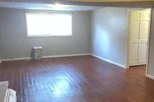 302 Green Acres Dr, Valparaiso, IN 46383 - Photo 17