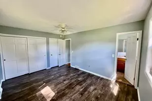 302 Green Acres Dr, Valparaiso, IN 46383 - Photo 13