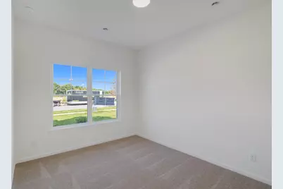 10405 Iowa Street, Crown Point, IN 46307 - Photo 5