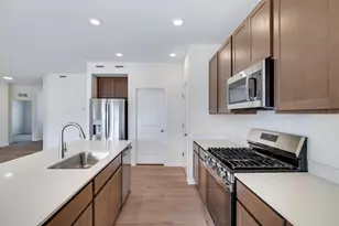10407 Iowa St, Crown Point, IN 46307 - Photo 11