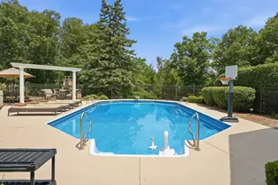 1442 W 127th Pl, Crown Point, IN 46307 - Photo 3
