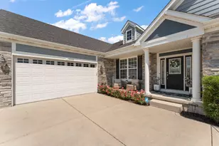3202 Kickbush Dr, Valparaiso, IN 46385 - Photo 3