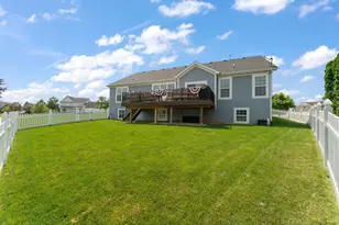 3202 Kickbush Dr, Valparaiso, IN 46385 - Photo 43