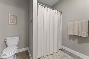 3202 Kickbush Dr, Valparaiso, IN 46385 - Photo 27
