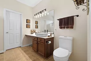 12284 Perry St, Crown Point, IN 46307 - Photo 15