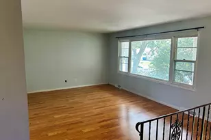 1810 W 93rd Pl, Crown Point, IN 46307 - Photo 3