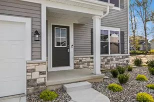 2560 Iowa St, Crown Point, IN 46307 - Photo 3