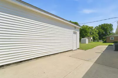 6794-96 Old Porter Road, Portage, IN 46368 - Photo 5