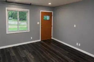 1025 W Porter Ave, Chesterton, IN 46304 - Photo 5