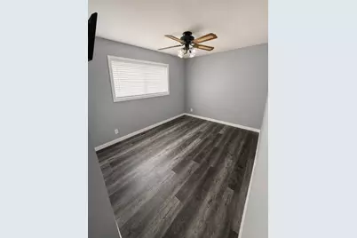 1025 W Porter Avenue, Chesterton, IN 46304 - Photo 7