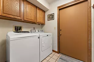 798 Savannah Dr, Crown Point, IN 46307 - Photo 33