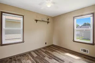 7615 Oakdale Ave, Hammond, IN 46324 - Photo 15