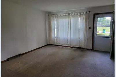 209 E 71st Avenue, Merrillville, IN 46410 - Photo 7