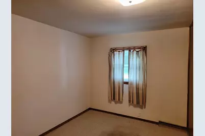 209 E 71st Avenue, Merrillville, IN 46410 - Photo 3