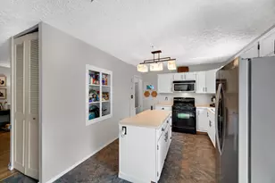 1704 Franklin St, Valparaiso, IN 46383 - Photo 9