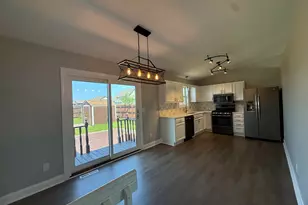 1448 W 86th Ave, Merrillville, IN 46410 - Photo 9