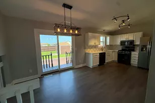 1448 W 86th Ave, Merrillville, IN 46410 - Photo 7