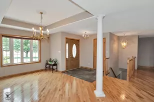 1240 Waterside Ln, Crown Point, IN 46307 - Photo 3
