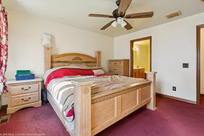 710 Springland Avenue, Michigan City, IN 46360 - Photo 9