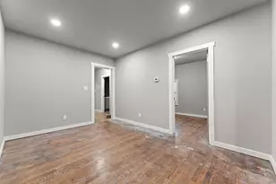 1522 Cleveland St, Gary, IN 46404 - Photo 11