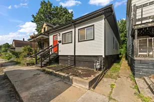 1522 Cleveland St, Gary, IN 46404 - Photo 7