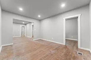 1522 Cleveland St, Gary, IN 46404 - Photo 9