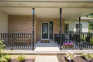 504 Oakwood Dr, Chesterton, IN 46304 - Photo 3