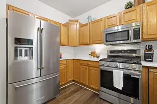 504 Oakwood Dr, Chesterton, IN 46304 - Photo 9