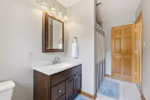 504 Oakwood Dr, Chesterton, IN 46304 - Photo 25