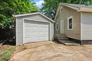 206 Rumely St, La Porte, IN 46350 - Photo 3