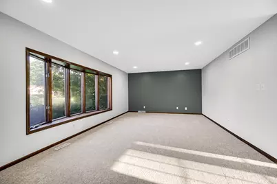 822 Luther Drive, Hobart, IN 46342 - Photo 9