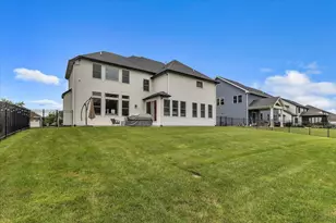 2062 Louis Dr, Crown Point, IN 46307 - Photo 23