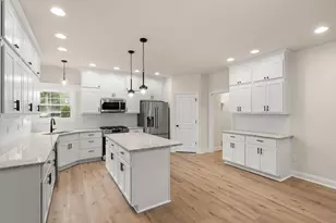 1601 Elderberry St SE, Demotte, IN 46310 - Photo 13