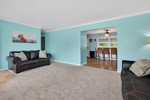 1208 E Farragut St, Crown Point, IN 46307 - Photo 9