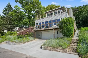 419 E Lake Front Dr, Beverly Shores, IN 46301 - Photo 1