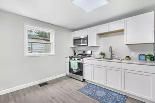 438 N Lindberg St, Griffith, IN 46319 - Photo 9