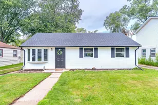 438 N Lindberg St, Griffith, IN 46319 - Photo 1