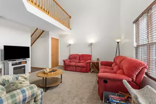 297 Fox Trail Ct, Hobart, IN 46342 - Photo 5