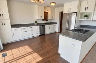 297 Fox Trail Ct, Hobart, IN 46342 - Photo 9