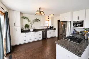 297 Fox Trail Ct, Hobart, IN 46342 - Photo 7