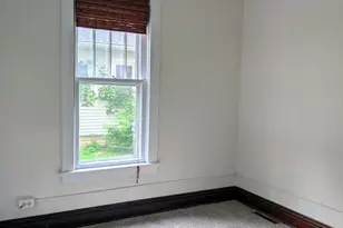 724 Garfield St, Hobart, IN 46342 - Photo 7