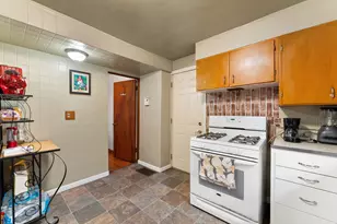 6435 Madison St, Merrillville, IN 46410 - Photo 9