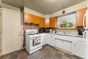 6435 Madison St, Merrillville, IN 46410 - Photo 7