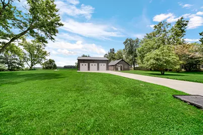 674 W 1000 S, Hebron, IN 46341 - Photo 17
