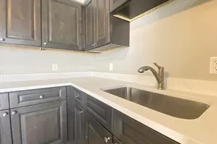 5512 Washington St, Merrillville, IN 46410 - Photo 3
