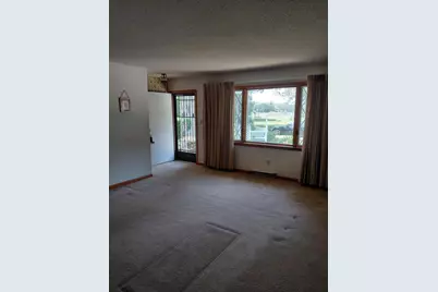 11 N Wabash Street, Hobart, IN 46342 - Photo 5