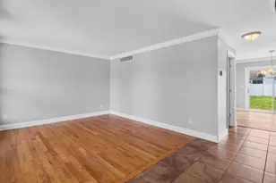 12465 Shelby Pl, Crown Point, IN 46307 - Photo 3