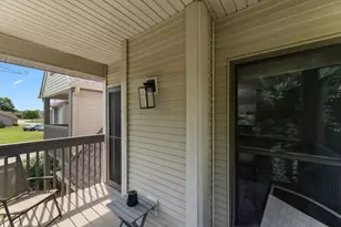 3605 Timberbridge Dr, Valparaiso, IN 46383 - Photo 17