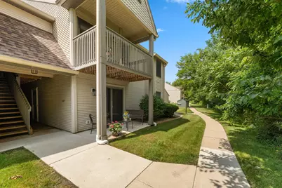 3605 Timberbridge Drive #h, Valparaiso, IN 46383 - Photo 15