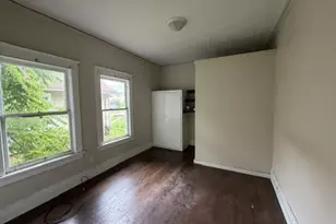 414 E Fairview Ave, South Bend, IN 46614 - Photo 9